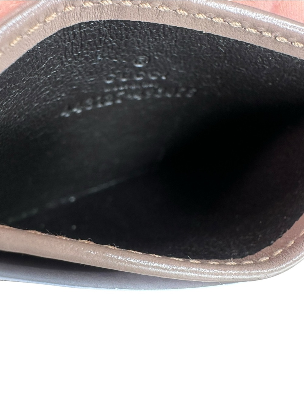 Gucci Card Holder in Taupe and Black - Picture 3 of 3
